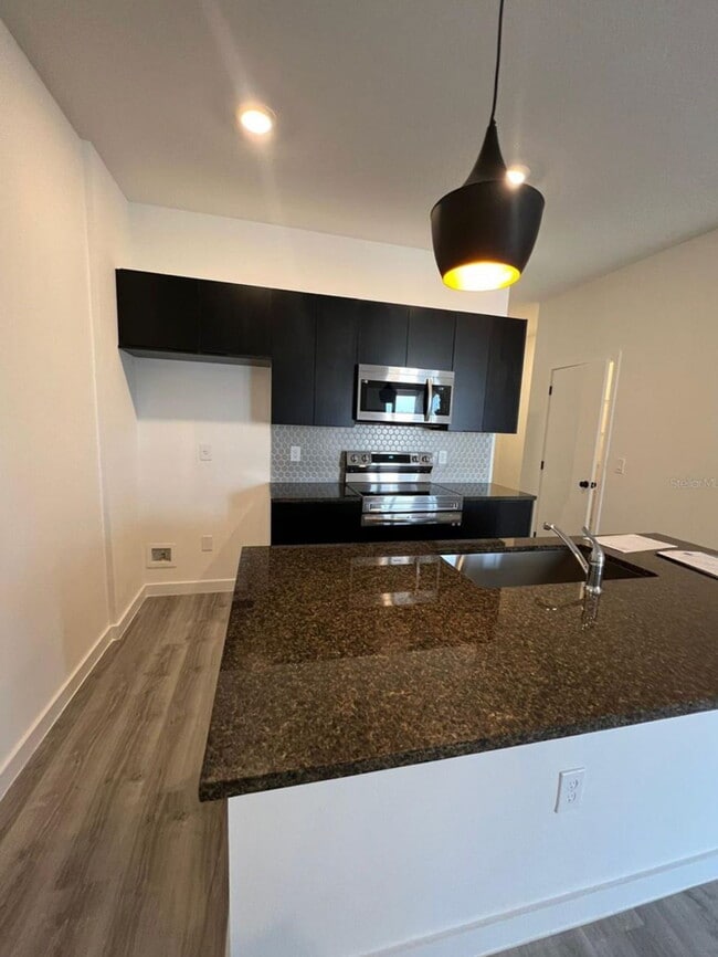 Building Photo - The best location, In Kissimmee, near Winter Garden, Just minutes away from Disney, Advent Health...