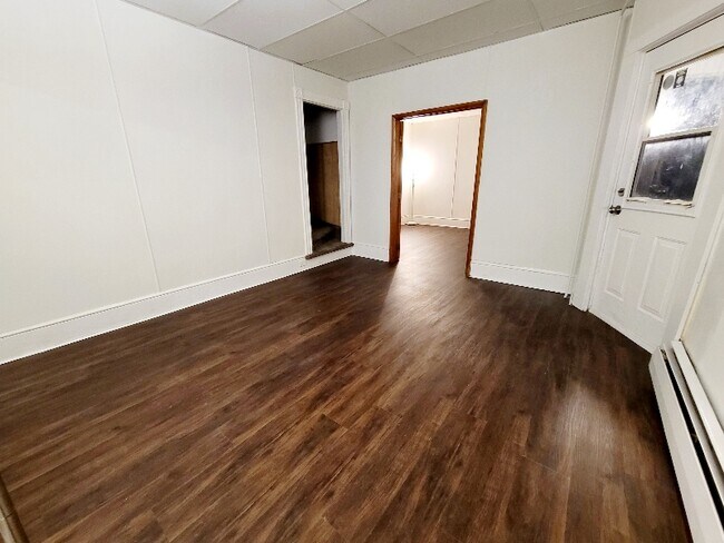 Building Photo - 1312 N Washington St