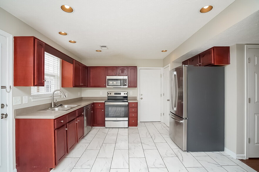 Building Photo - 2986 Buckner Ln