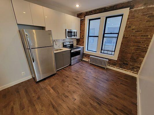 Primary Photo - 2 bedroom in Bronx NY 10458