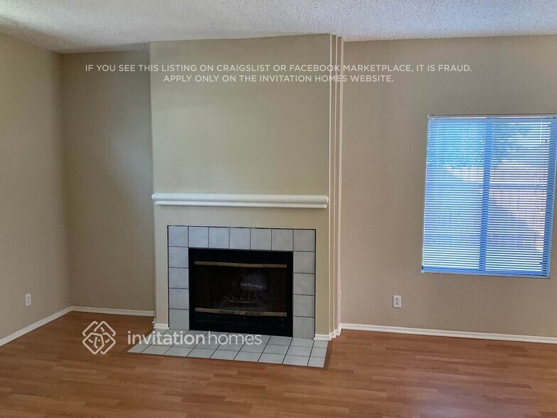 Building Photo - 25983 Whispering Wind Ct