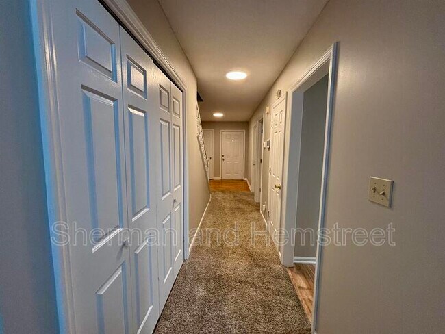 Building Photo - 2139 Holt St