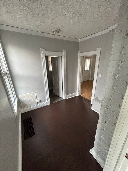 Building Photo - 301 Duquesne Ave