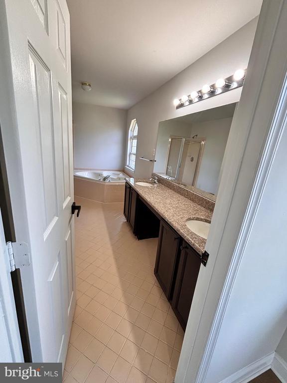 Building Photo - 34 Ironwood Dr