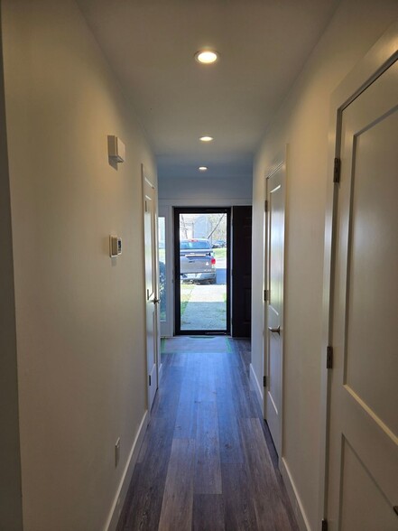 Building Photo - 1304 Seaton Rd