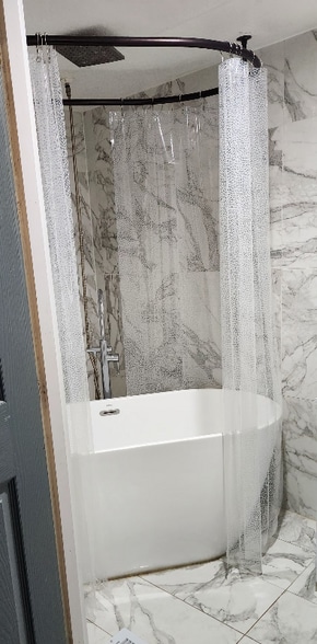 Building Photo - 125 Conestoga Tr