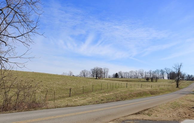 Building Photo - 3564 Drake Rd