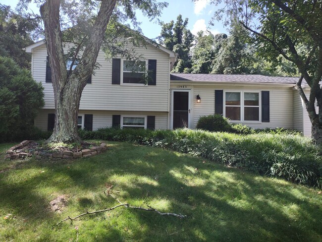 Building Photo - 13983 Cabells Mill Dr