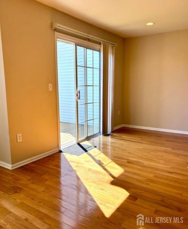 Building Photo - 39 Rozalyn Ln