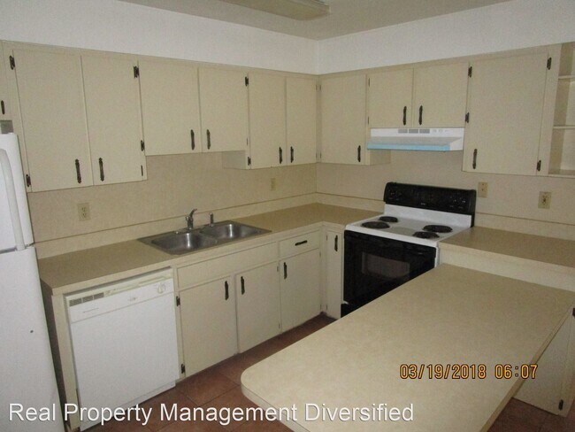 Building Photo - 1710 SW 109th Pl