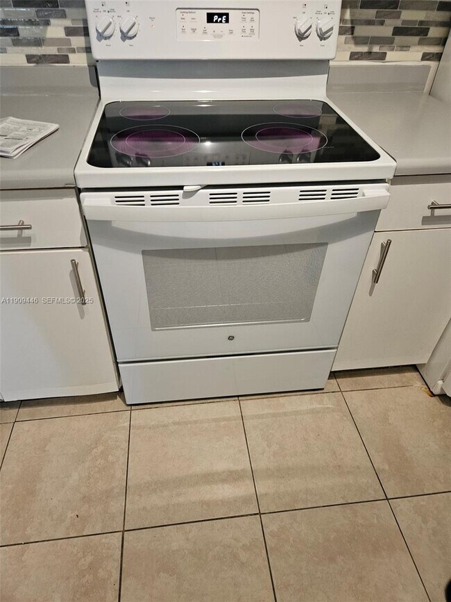 Building Photo - 7872 Sonoma Springs Cir