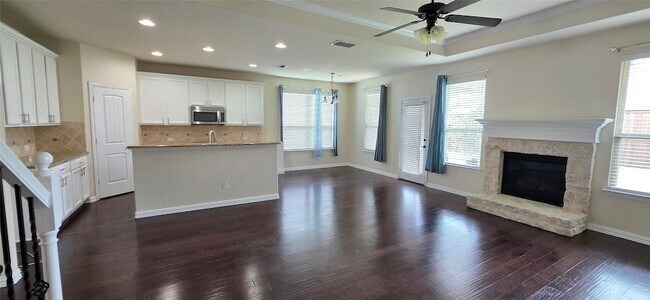Building Photo - 3412 Canyon Lake Dr