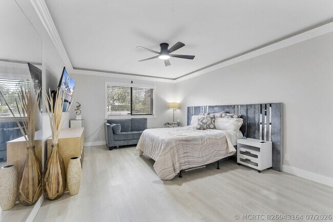 Building Photo - 6314 Longboat Ln W