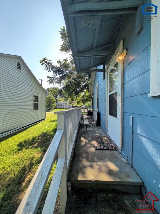 Building Photo - 3427 S Haven Rd