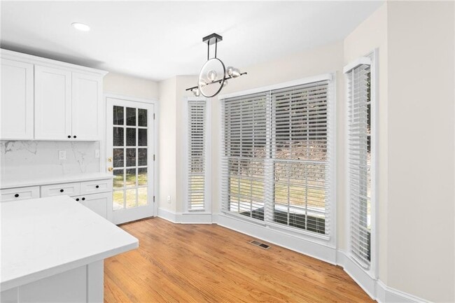 Building Photo - 5941 Wilbanks Dr