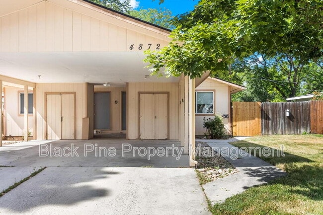 Primary Photo - 4872 W Bethel St