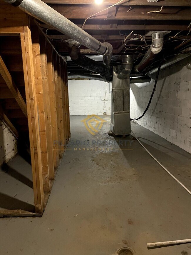 Building Photo - 926-928 N Tuxedo St.