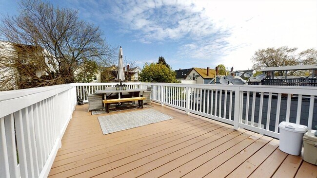 Building Photo - 126 Princeton St