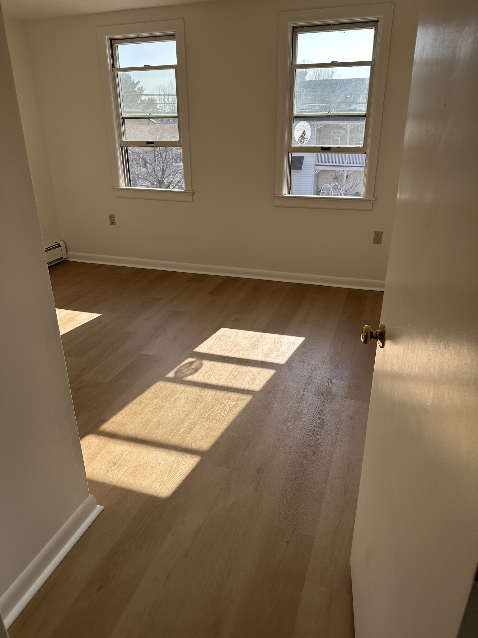 Building Photo - 1344 Newport Rd