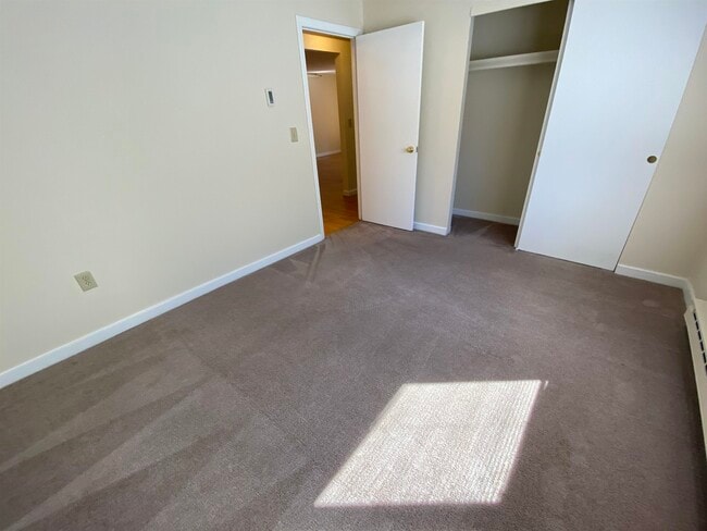 Building Photo - 29 Capron Rd