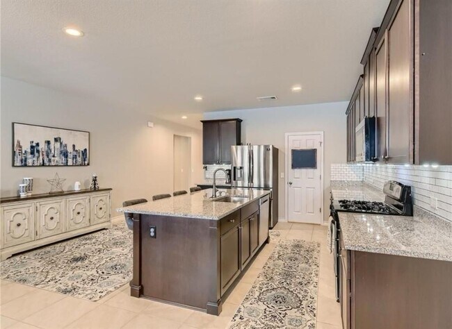 Building Photo - 10921 Zoeller Dr