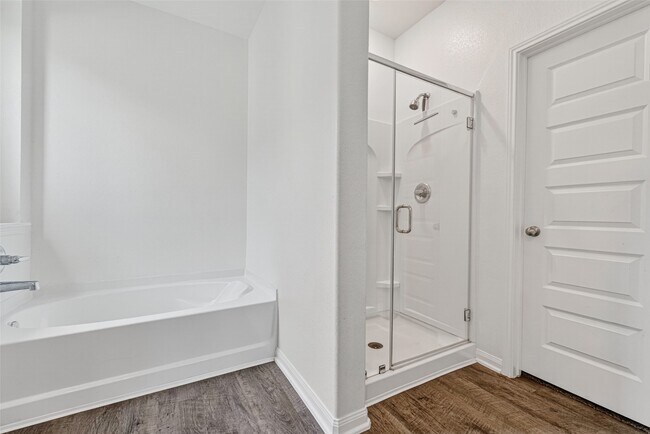 Building Photo - 8006 Barret Travis Ct