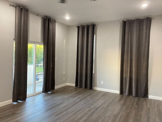 Building Photo - 12625 Memorial Dr