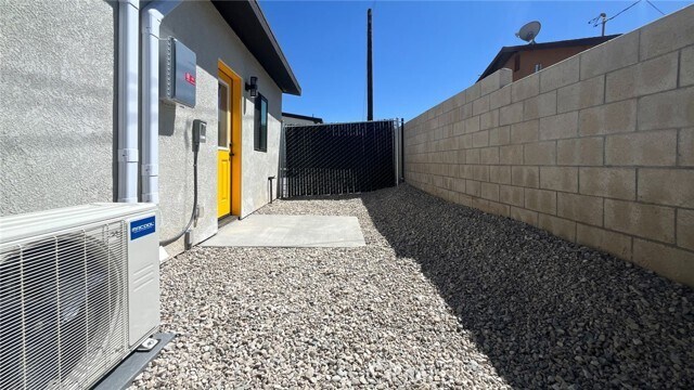 Building Photo - 73449 Desert Trail Dr