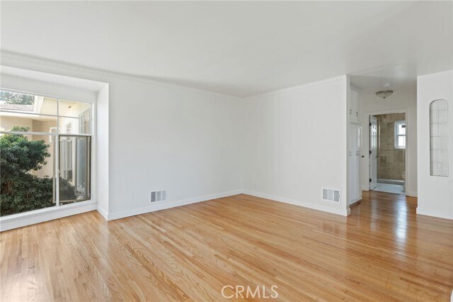 Building Photo - 459 Landfair Ave