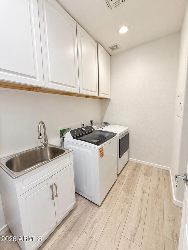 Building Photo - 27277 N 86th Ave