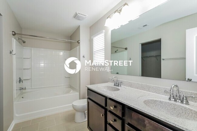 Building Photo - 3 Bedroom Pet-Friendly Home in York, SC with Main Street Renewal