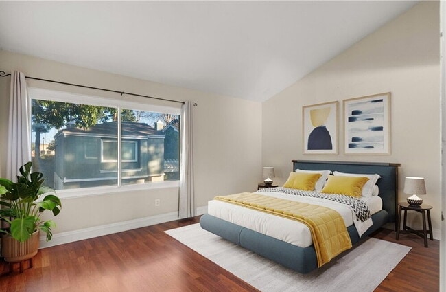Building Photo - Sophisticated Space Designed for Comfort