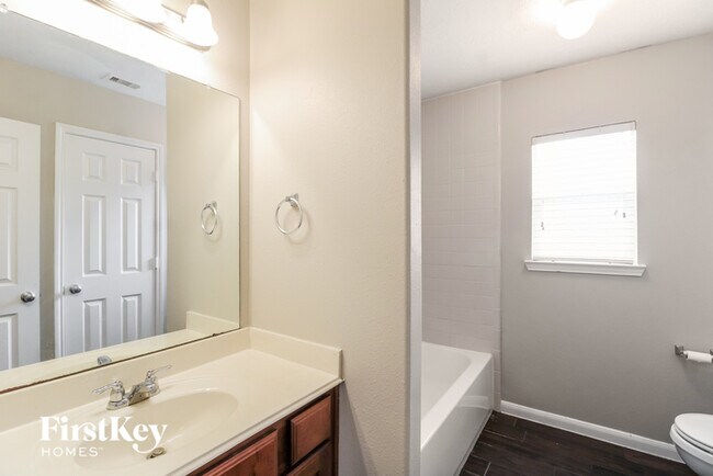 Building Photo - 8303 Egret Bay Cir