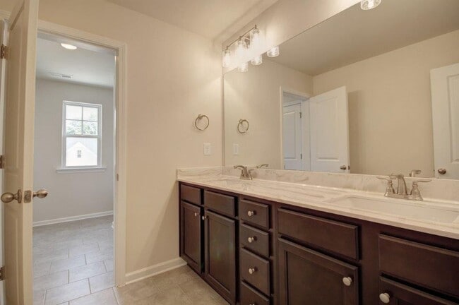 Building Photo - 4578 Grenadine Cir