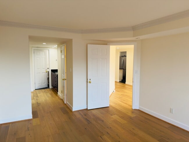 Building Photo - 1080 Wisconsin Ave NW