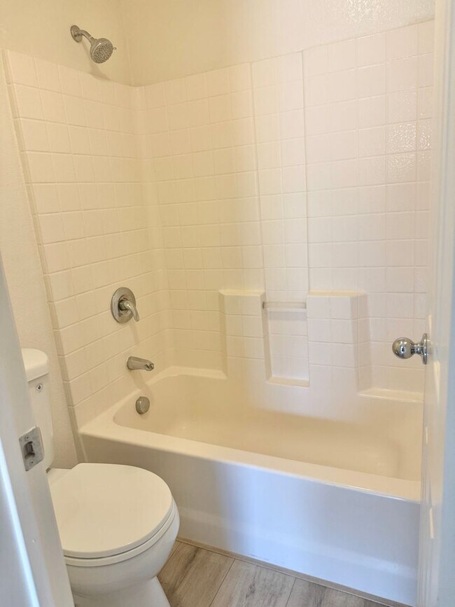 Building Photo - 2715 Escala Cir