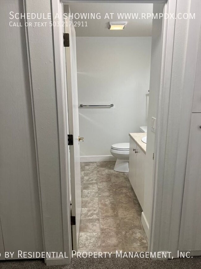 Building Photo - 12618 NW Barnes Rd