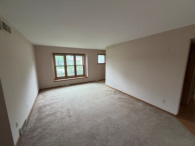 Building Photo - 1505 Oxford Ln