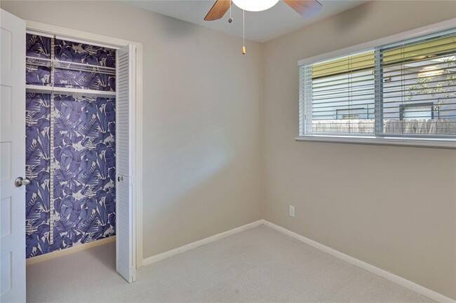 Building Photo - 2905 Greenlawn Pkwy