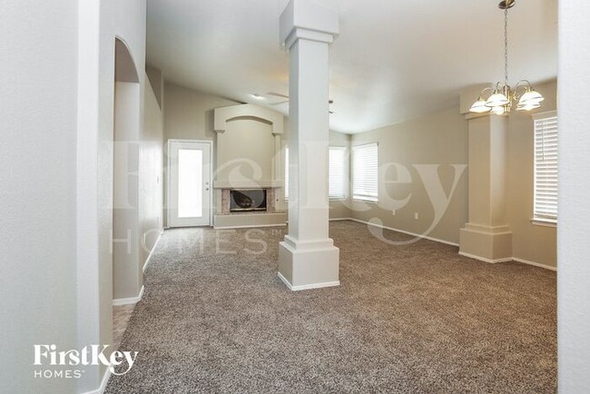 Building Photo - 1516 Ascension