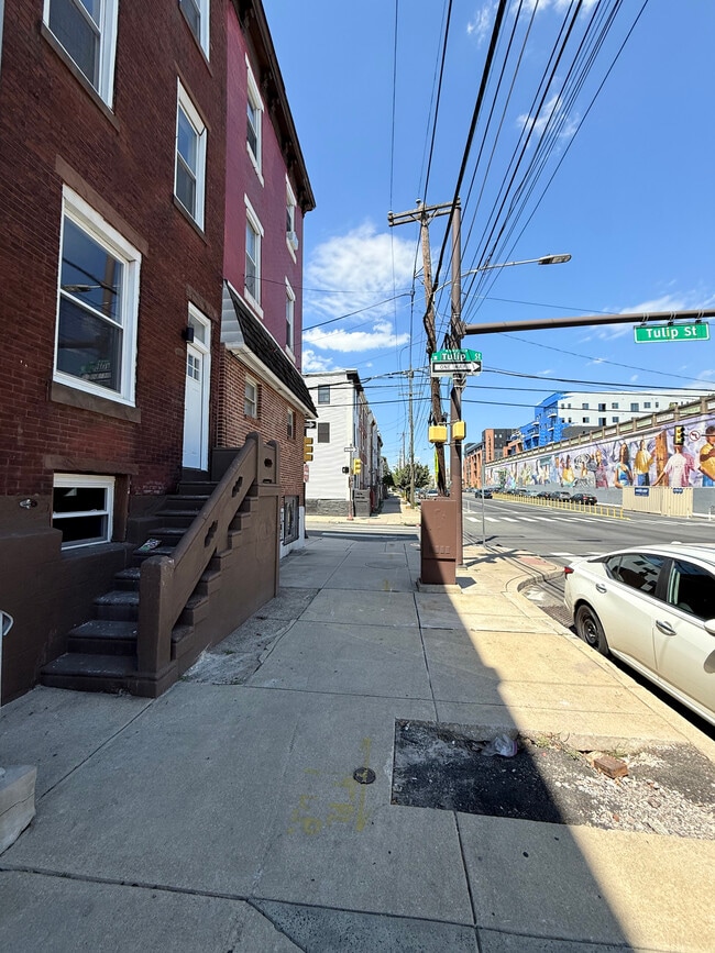 Building Photo - 2302 E Lehigh Ave