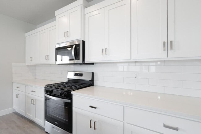 Building Photo - Beautiful New 3 Bedroom Home in Brio