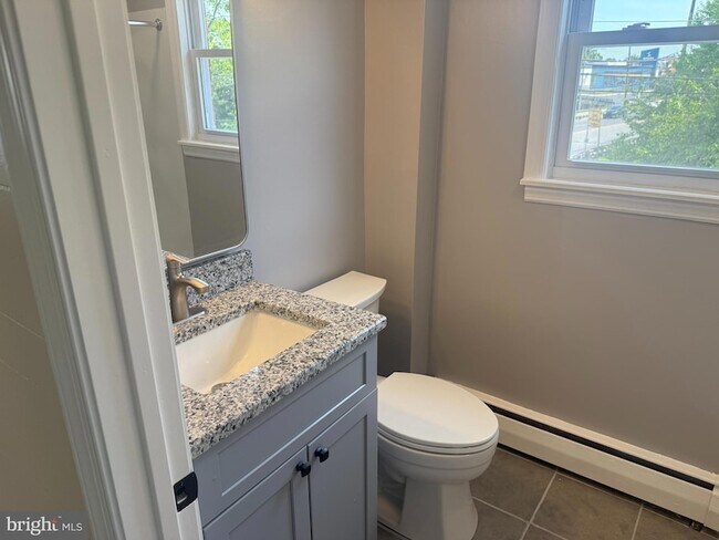 Building Photo - 1620 E Macdade Blvd