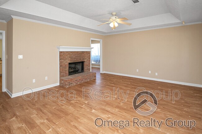 Building Photo - 536 Deer Path
