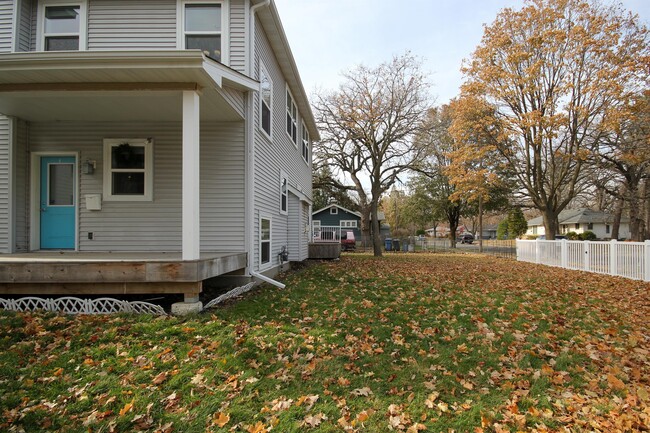 Building Photo - 2700 Dorman Ave