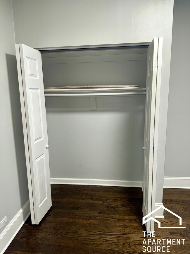 Building Photo - 5244.5 S Drexel Ave