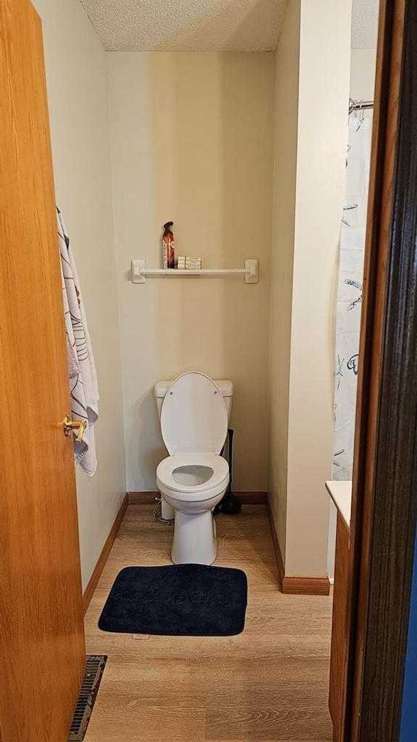 Building Photo - rare champlin 3 bed townhouse!