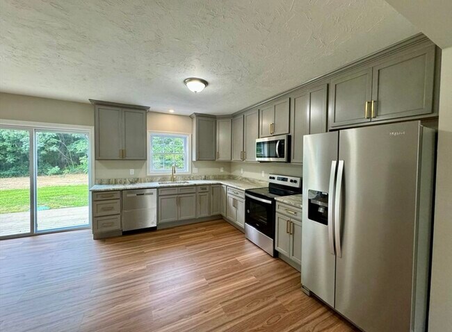 Building Photo - 118 Prospect St