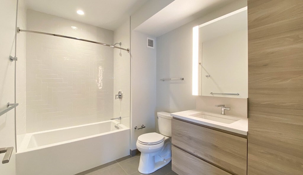 Building Photo - 133 Seaport Blvd