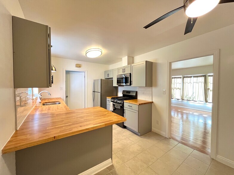 Building Photo - 3531 41st St